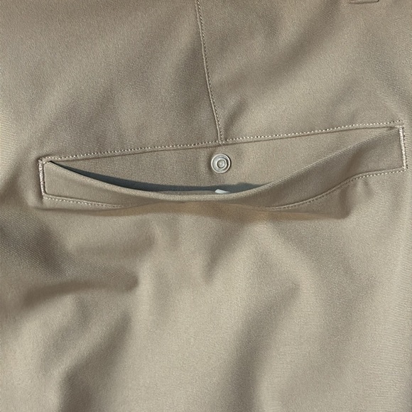 Lululemon Commission slim pants. Cropped trench color. Waist 32 - Picture 7 of 11